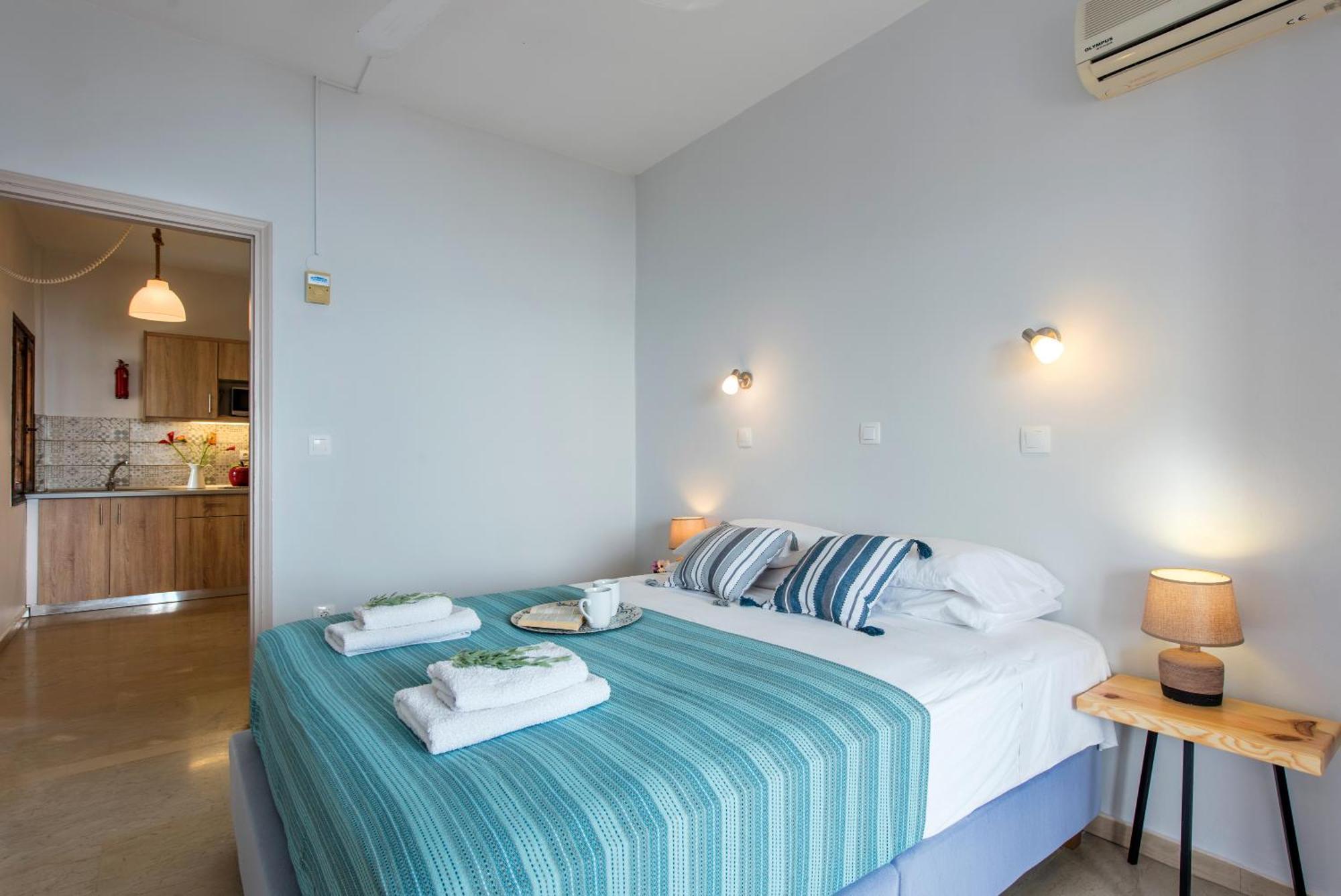 Hotel Odeon B&B Mparmpati Eksteriør billede