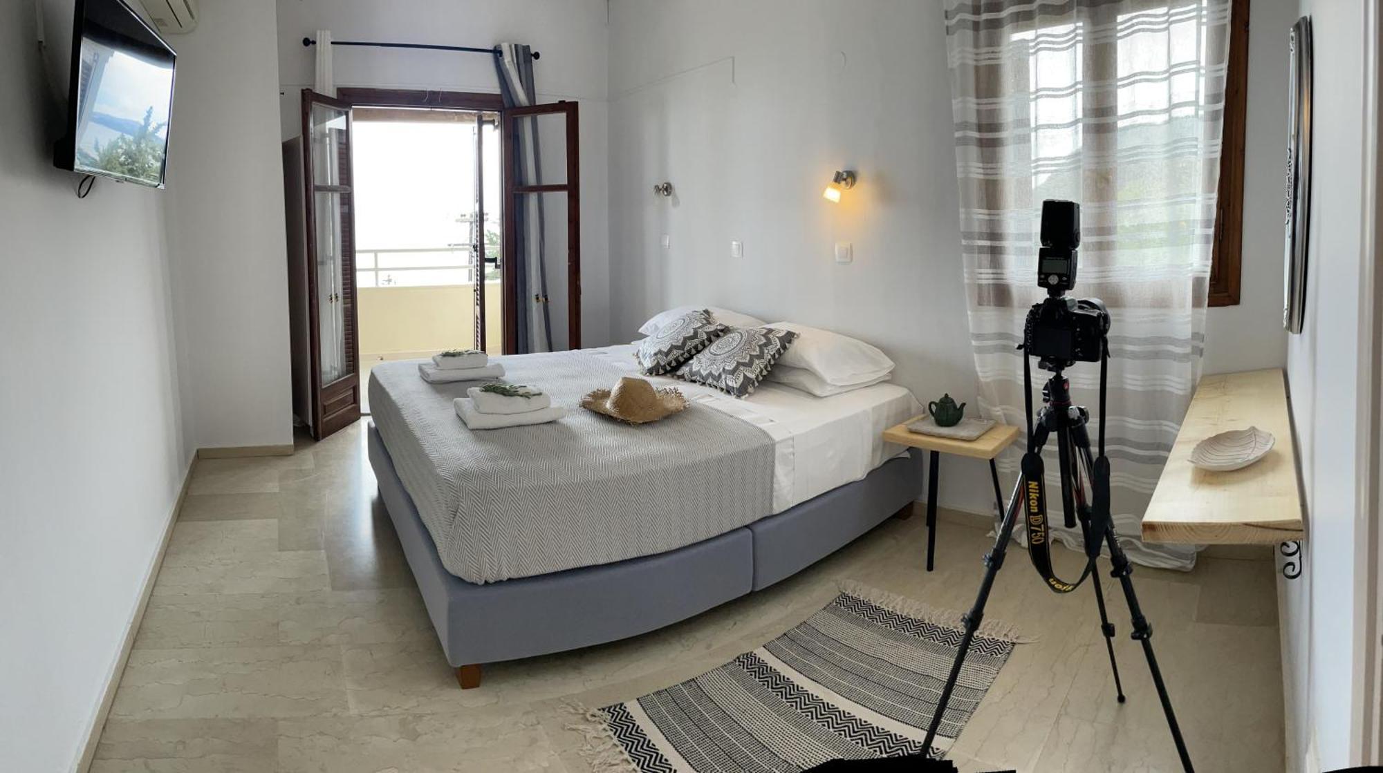 Hotel Odeon B&B Mparmpati Eksteriør billede