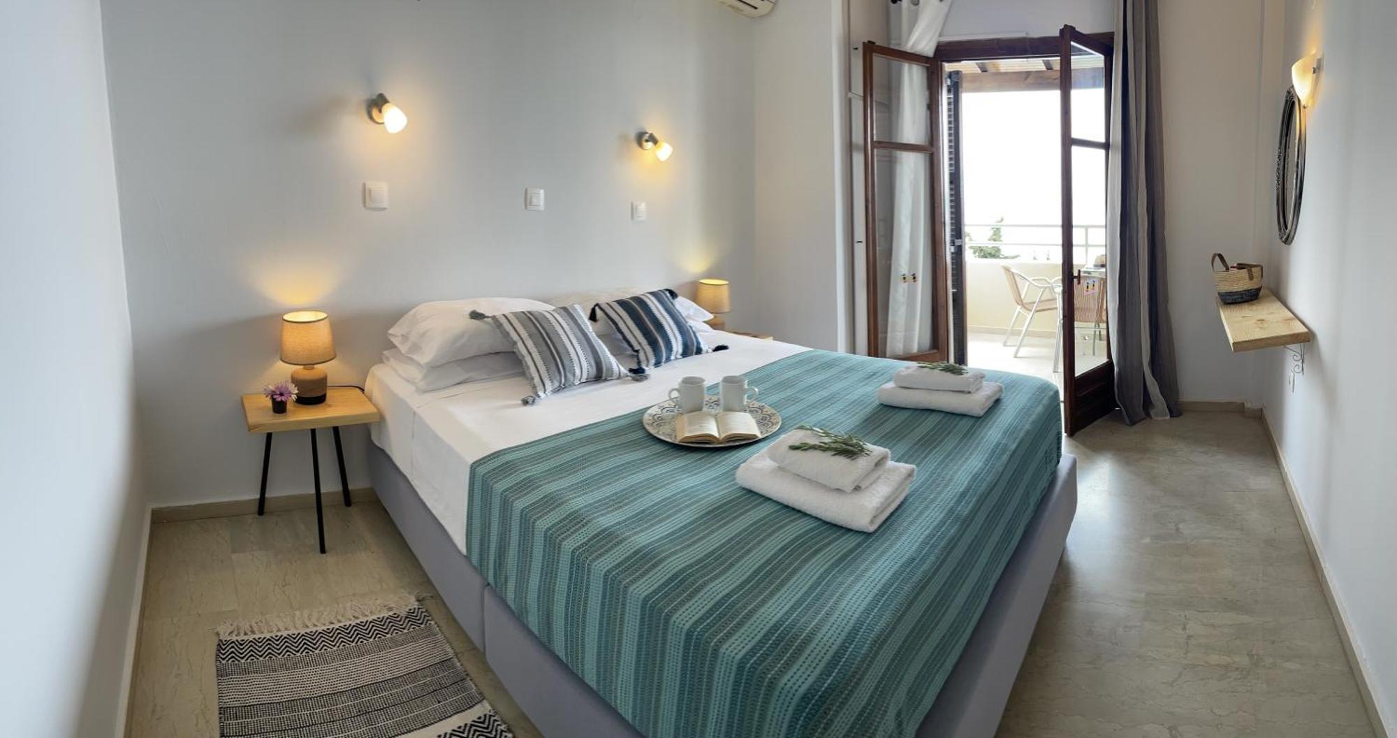 Hotel Odeon B&B Mparmpati Eksteriør billede