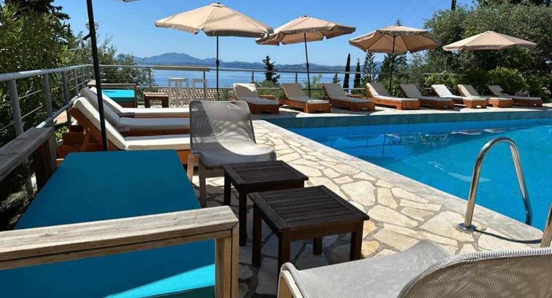 Hotel Odeon B&B Mparmpati Eksteriør billede